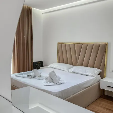 Lux At Arlis Apartman Tirana