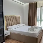 Apartment Lux At Arlis Tirana