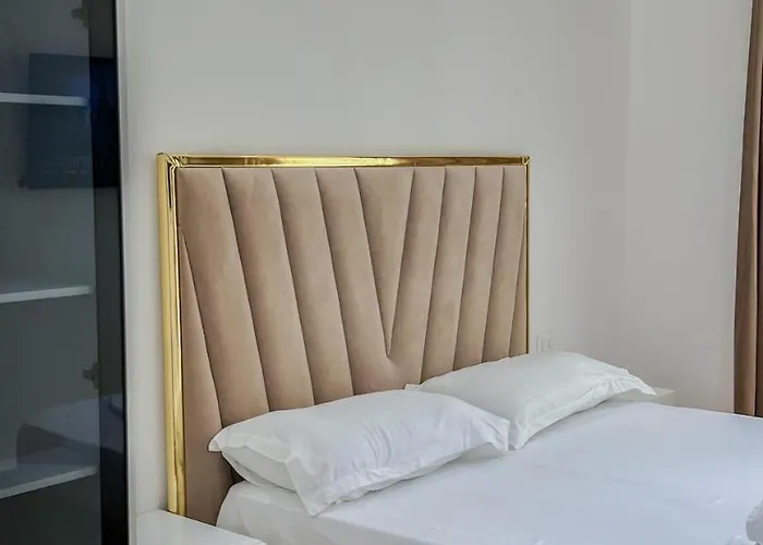 Lux At Arlis Apartmán