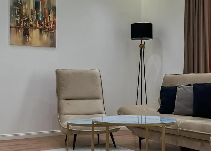 Lux At Arlis Apartmán *