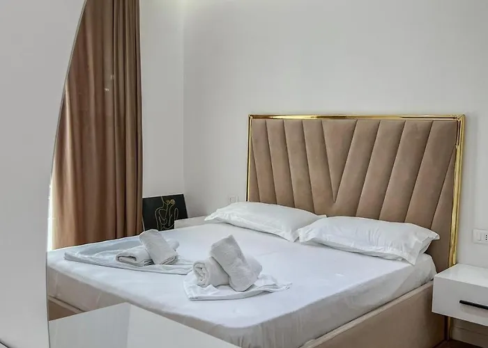 Lux At Arlis Lejlighed Tirana