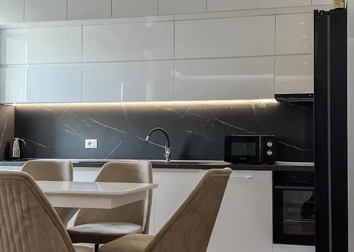 Lux At Arlis Apartmán